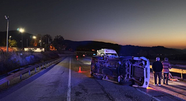 Samsun’da Otomobil Minibüse Çarptı: 5’i Çocuk 9 Yaralı