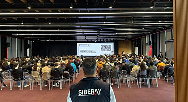 Samsun Google DevFest 2025’te SİBERAY Standına Yoğun İlgi: 750 Kişiye Bilgilendirme