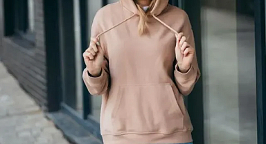 Sweatshirt Mevsimi Geldi! Hem Kadın Hem Erkek İçin En Trend Kombinler