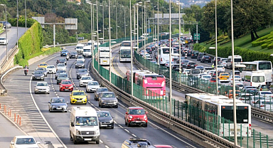 Ekim Ayında Otomobil Satışları Ne Kadar Arttı? Zirvenin Sahibi Hangi Model Oldu?