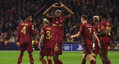 Galatasaray Tarih Yazdı: Ajax'ı Osimhen Hat-Trick'iyle 3-0 Yendi