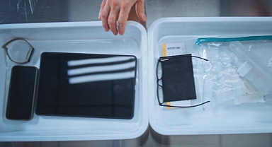 Havaalanında Kritik Kural: Elektronik Cihazlarınızı Şarjsız Taşımayın!