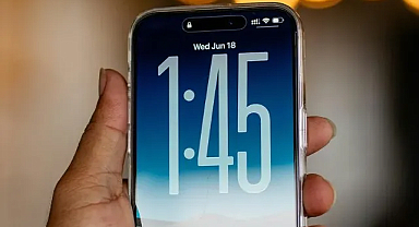 iOS 26.1 Güncellemesi iPhone Kullanıcılarını 2007'ye Geri Götürecek!