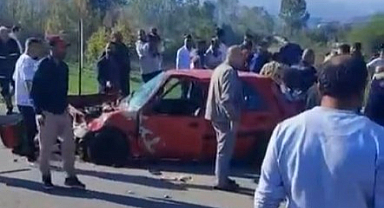 Samsun Canik’te Kaza: Otomobille Kamyonet Çarpıştı, 2 Yaralı