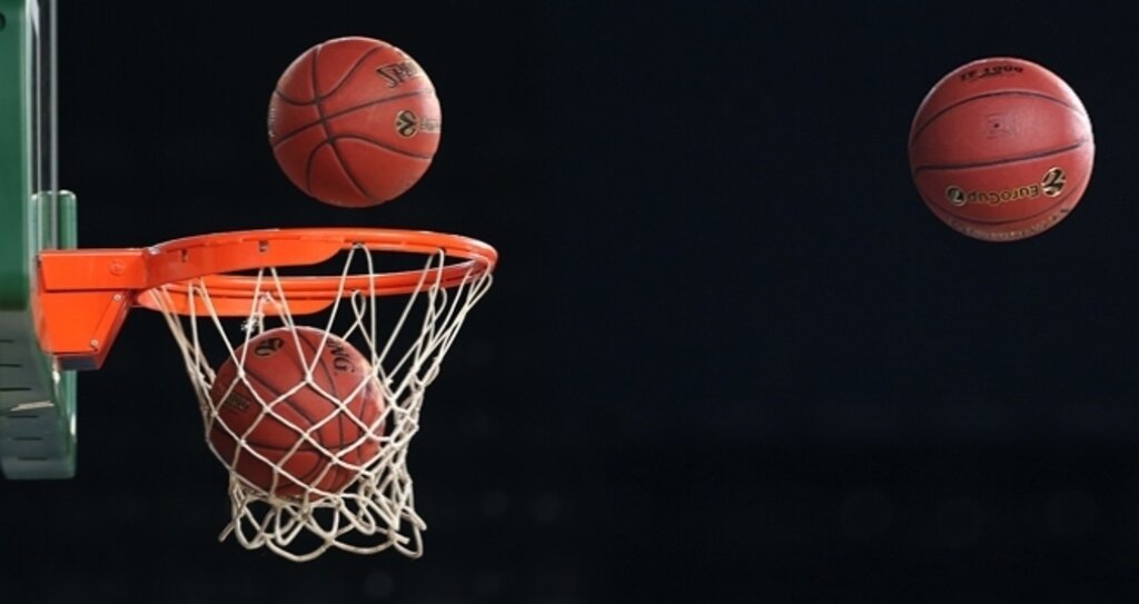 Basketbol Okulu Sayesinde Gelişim Sürdüren Gençler