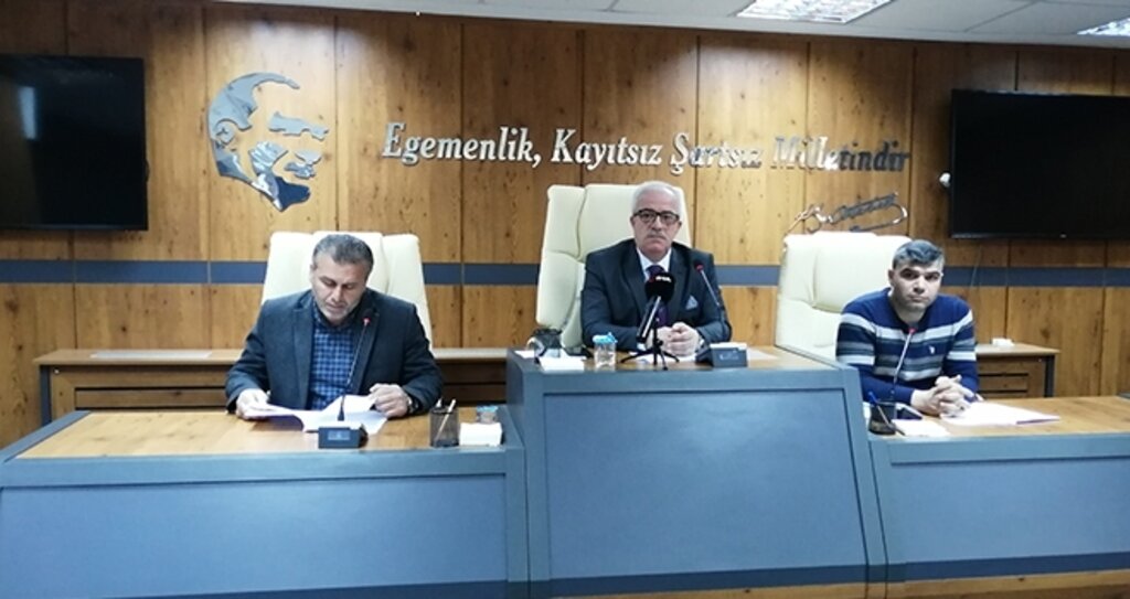 'Vatanımıza zerre kadar halel gelecek durumda dimdik karşılarına dikiliriz'