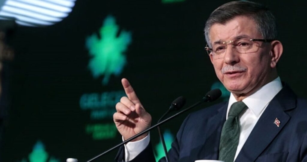 Ahmet Davutoğlu’ndan hükümete ‘corona’ eleştirisi!