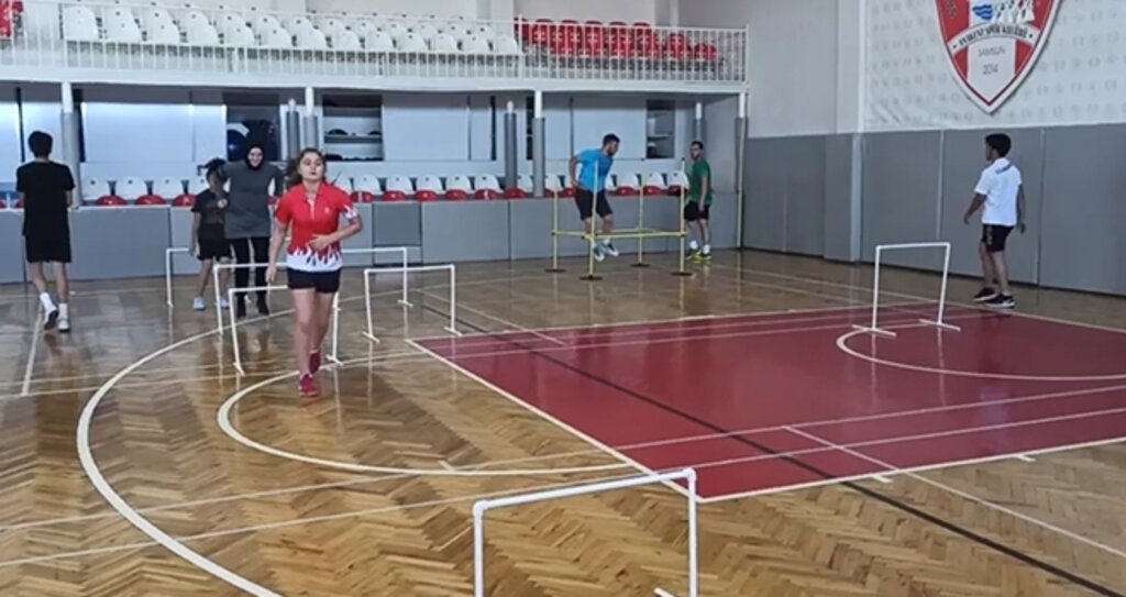Milliler Form Tutuyor