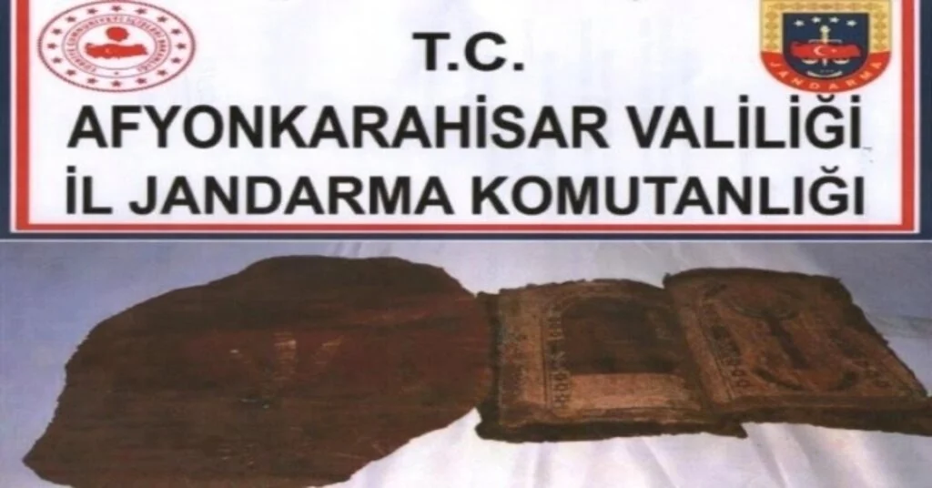Afyonkarahisarda 1300 Yıllık Tevrat Ele Geçirildi