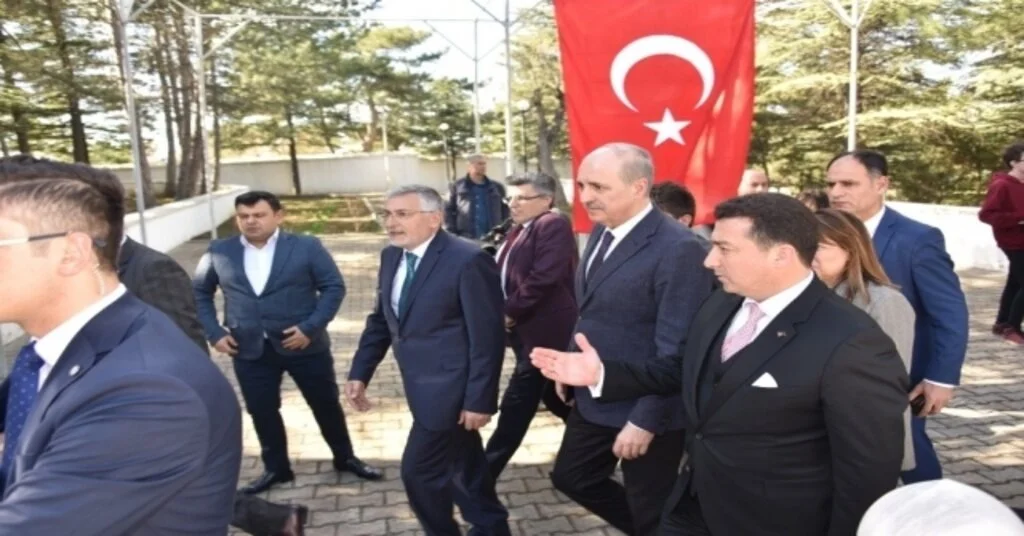 Ak Parti Genel Başkan Vekili Kurtulmuş, İnönü Savaşları Bozüyük Şehitliğini Ziyaret Etti