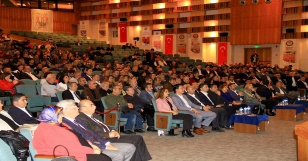 Ak Parti Sözcüsü Ömer Çelik: “Aşırı Sağ Avrupayı Kuşattı”