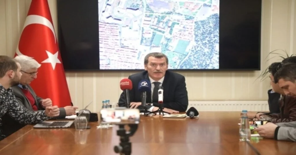 Ak Parti Zeytinburnu Belediye Başkan Adayı Ömer Arısoy, Çevre Ve Şehircilik Bakanlığımız İett Bloklarındaki Emsali Onayladı