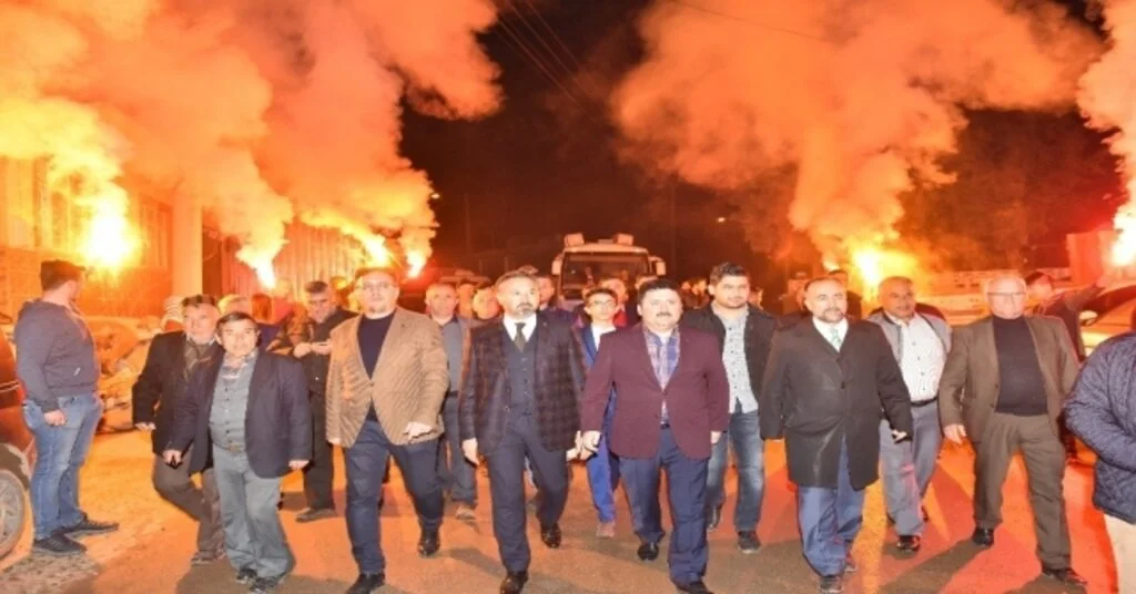 Altıeylülde Her Mahalle Miting Alanı