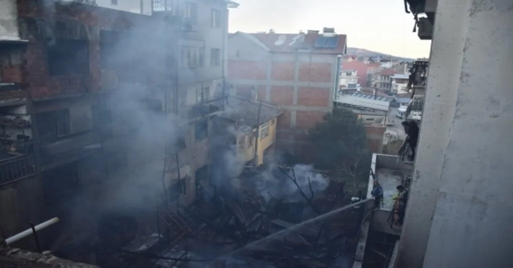 Aydında Bir Mahalle Komple Yanmaktan Kurtuldu