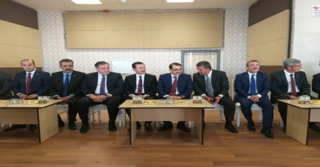 Bakan Dönmez: Bizde İkiyüzlülük, Çifte Standart Yok