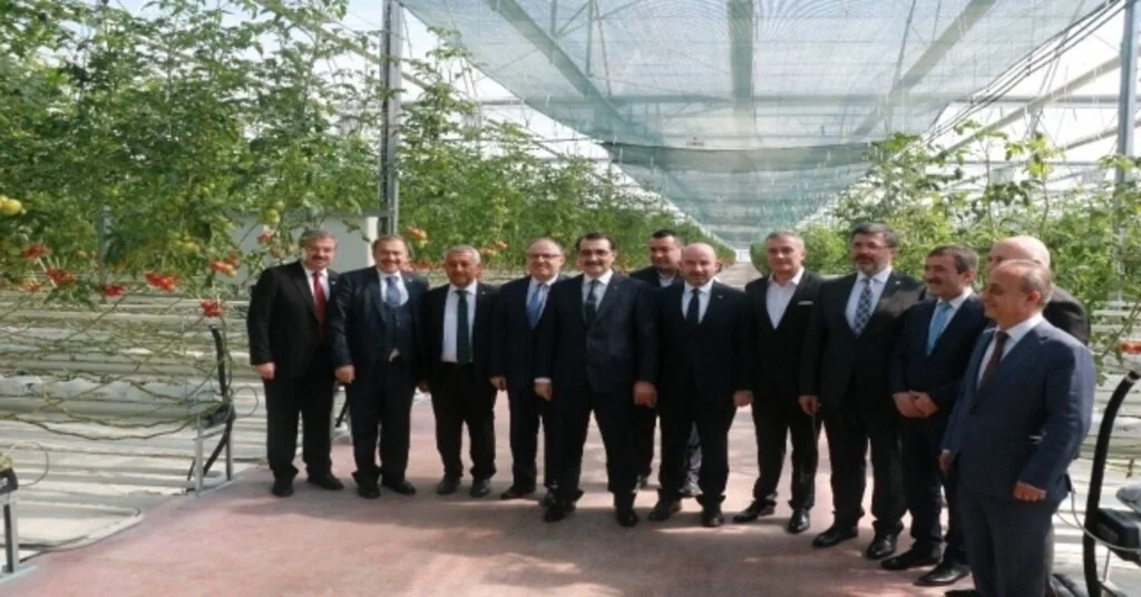 Bakan Dönmez: “Jeotermal Kaynakların Birçok Kullanım Alanları Var”