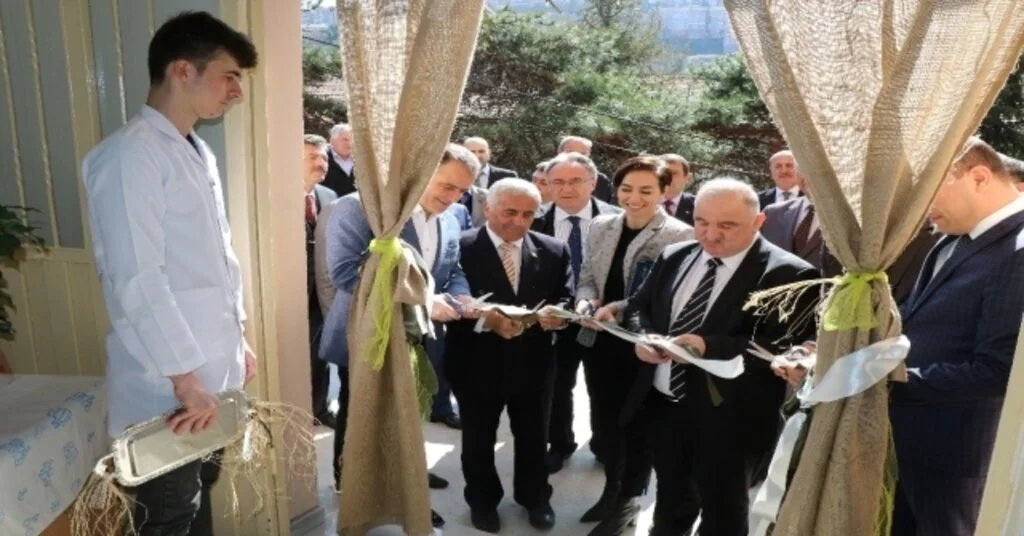 Bakka Desteğiyle Kurulan Stem Eğitim Laboratuvarı Açıldı