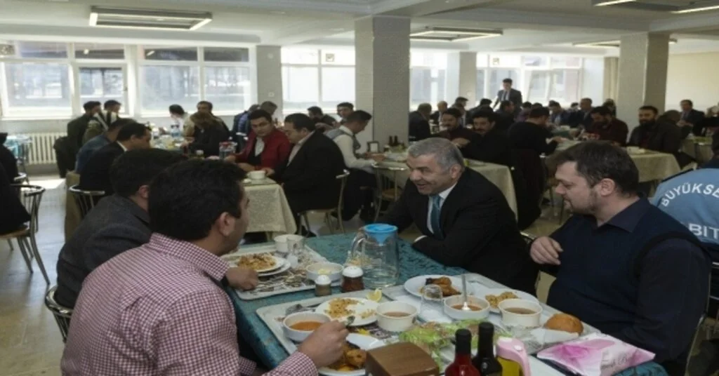 Başkan Çelikten Belediye Personeline Duygusal Veda