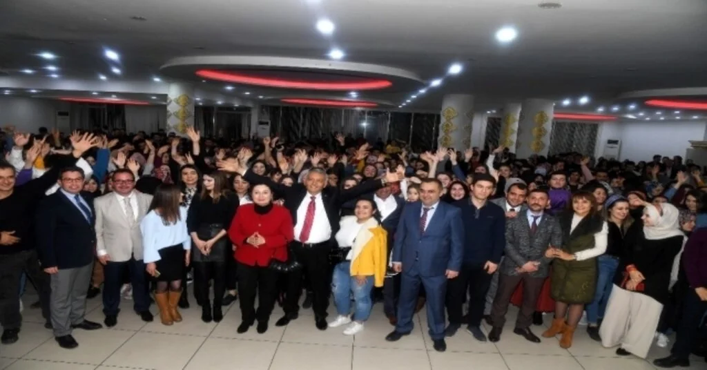 Başkan Günaydın Ispartadaki Karadenizli Gençlerle Buluştu
