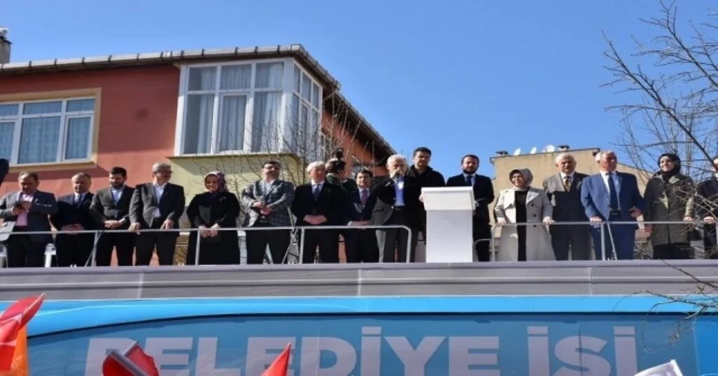 Binali Yıldırım: “ 31 Martta Sancaktepede Sancağı Göklere Çıkaracağız 