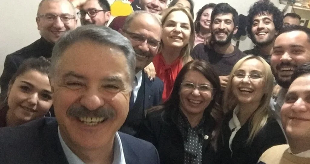 CHP'li Deveci'ye özel beste yaptılar