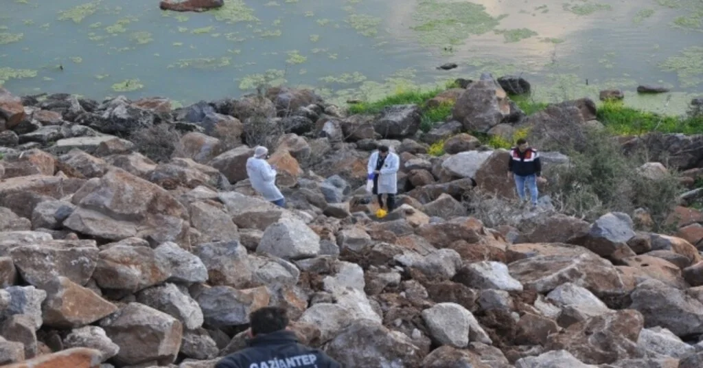 Çobanlık Yapan Yaşlı Adamın Cesedi Kayalıklar Arasında Bulundu