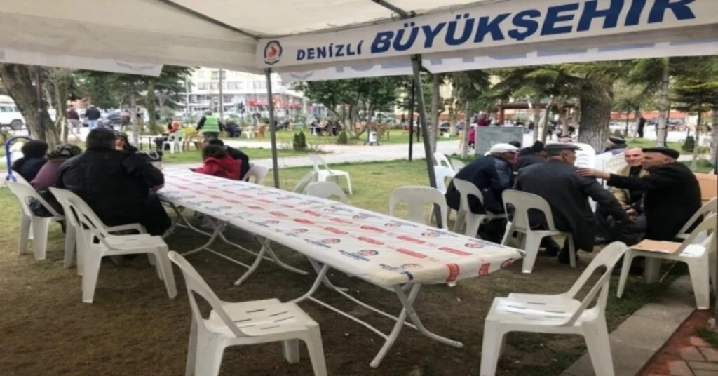 Denizlide Yarım Saatte 2Si Büyük Beş Deprem Meydana Geldi