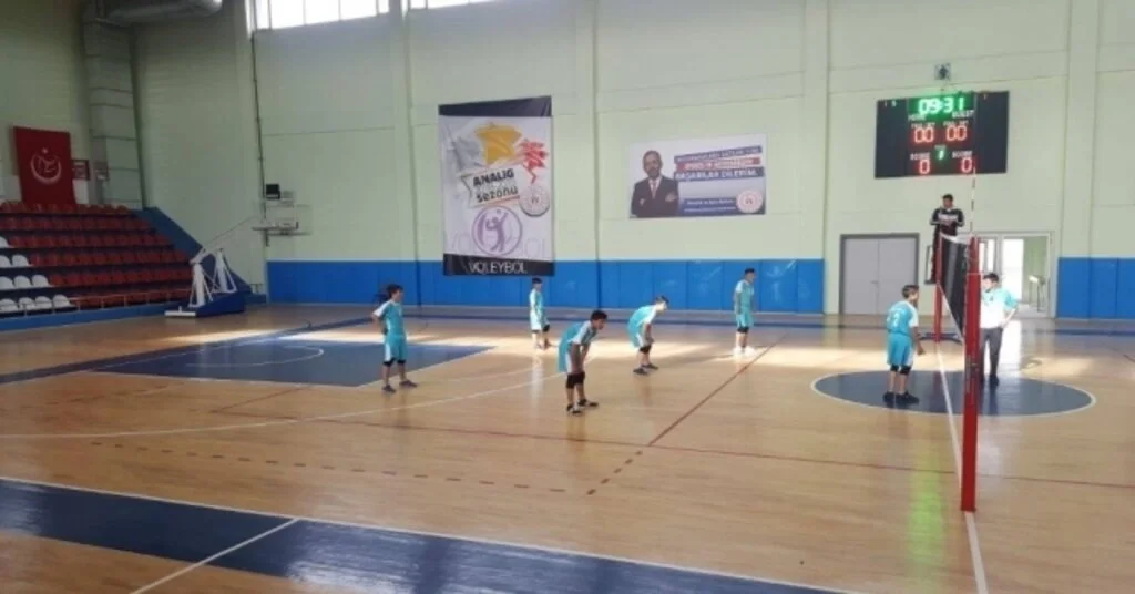 Develide Voleybol Şenliği Başladı