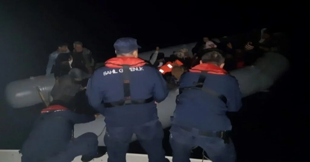 Didimde 22 Düzensiz Göçmen Yakalandı