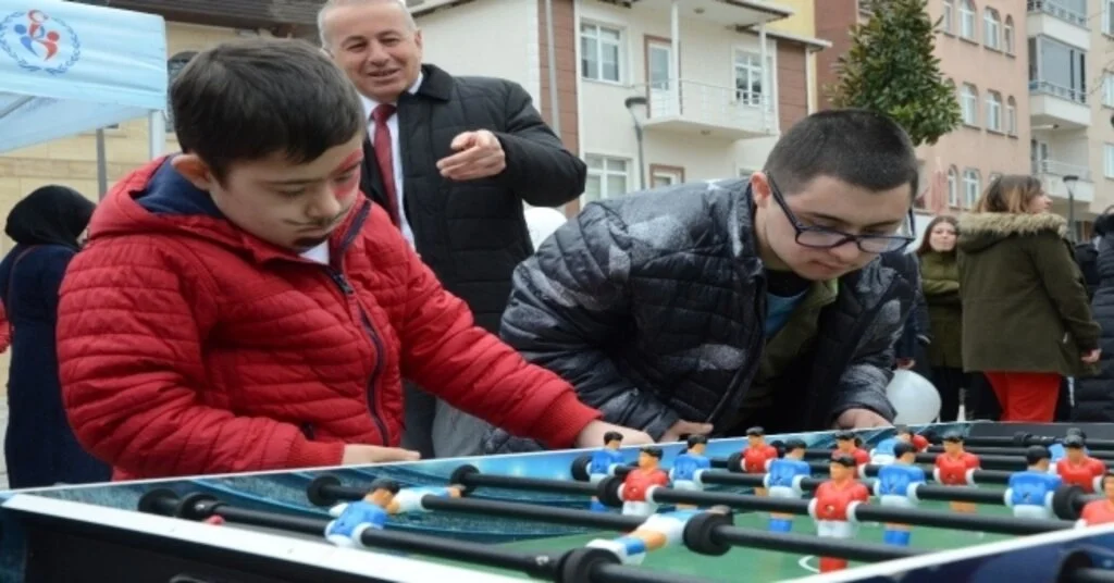 Down Sendromlu Çocuklar Unutulmadı
