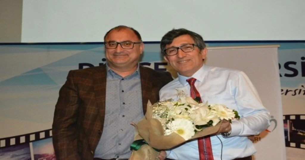 Düzce Üniversitesinde Ahlak Anlayışı Anlatıldı
