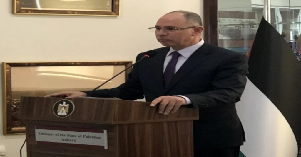 Filistinden Bülent Korkmaza Başarı Madalyası