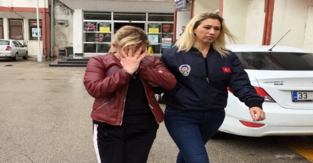 Fuhuş Bahanesiyle Şantajdan Yakalandı, Hıçkırıklara Boğuldu