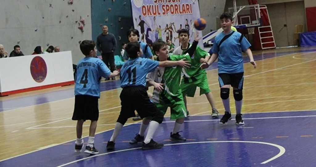Galibiyet Kıl Payı Kaçtı