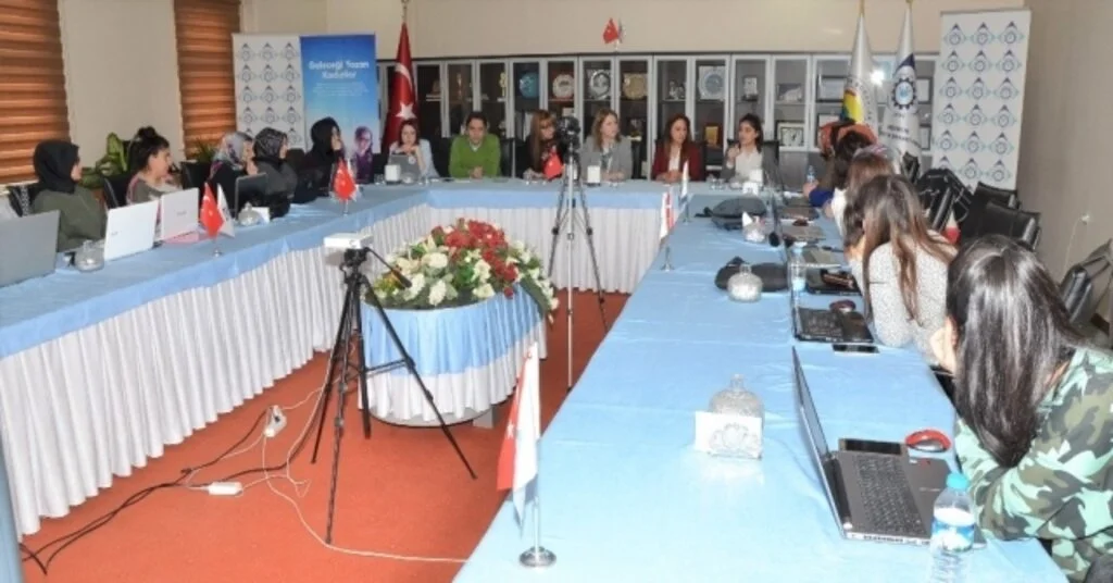 ‘Geleceği Yazan Kadınların Eğitimi Etsoda Başladı