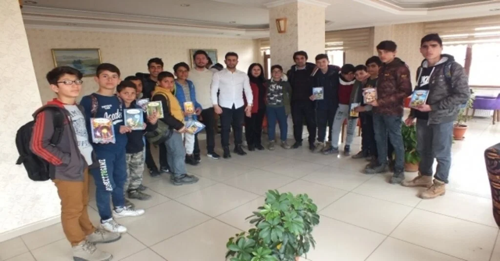 İl İkincisi Olan Takımın Sporcularına Moral Yemeği
