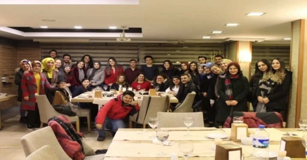 İletişim Fakültesinden, Komite Ekibine Teşekkür Yemeği