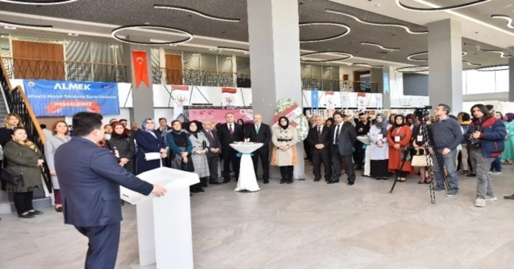 Kadın Kursiyerlerin Gurur Sergisi
