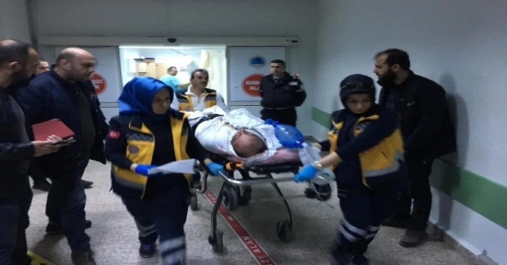 Kamyon Şoförü Başından Vuruldu