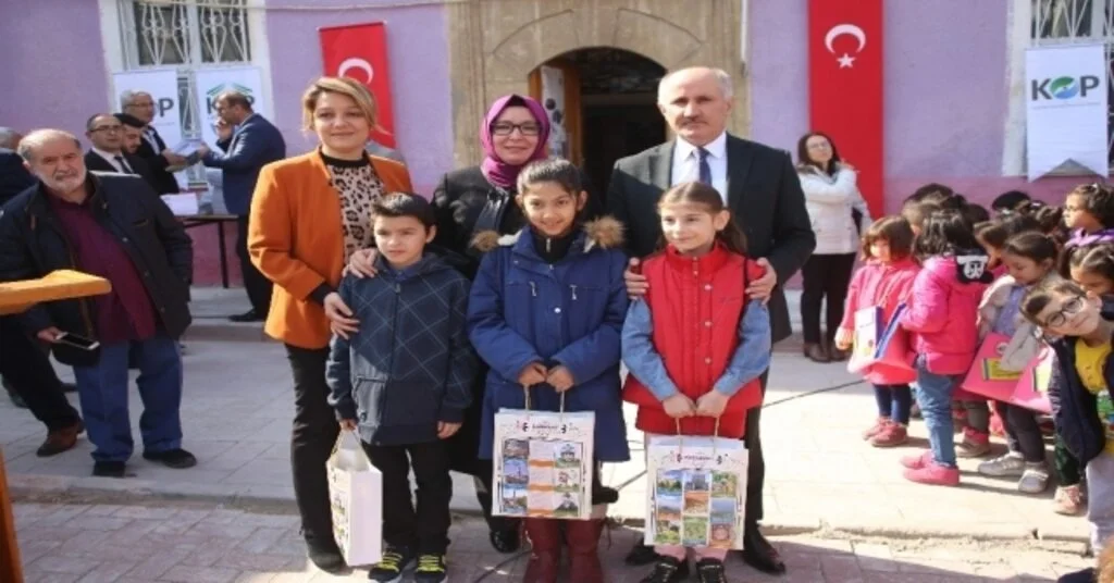 Karamanda En Çok Kitap Okuyan Çocuklar Ödüllendirildi