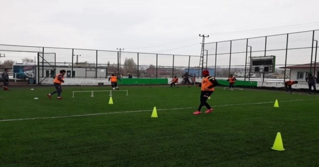 Kars 36 Sporda  Bal Ligi  Heyecanı