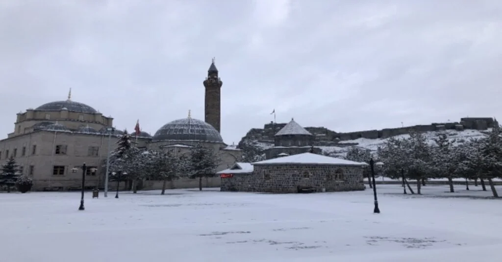 Karsta Kış Hüküm Sürüyor
