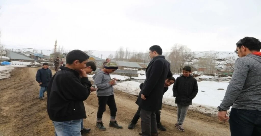 Kaymakam Kaçmazdan Kuran Kursuna Ziyaret