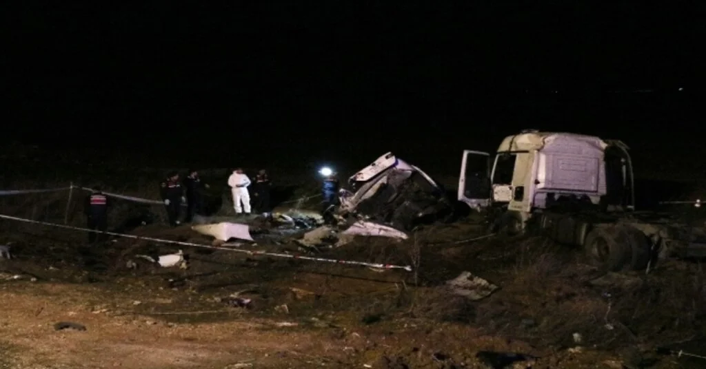 Kırşehir-Kırıkkale Yolunda Feci Kaza: 3 Ölü, 2 Yaralı