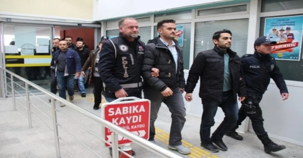Kocaeli Merkezli Fetö Operasyonunda 7 Tutuklama