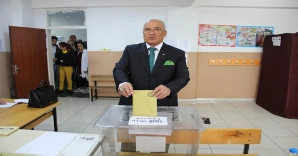 Kocamaz: Demokrasimize Hayırlı Olsun