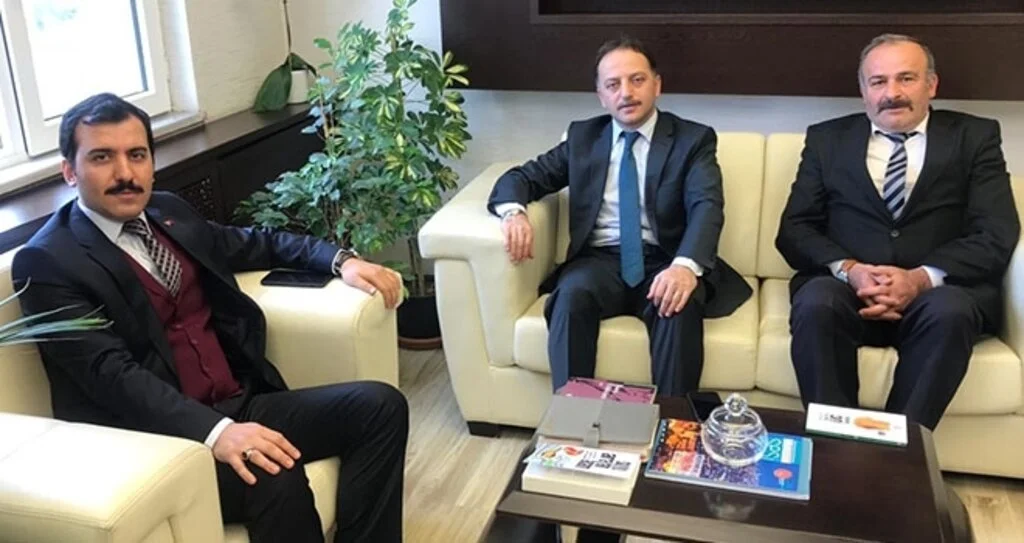 Kütüphaneye Yeni Yer İstendi