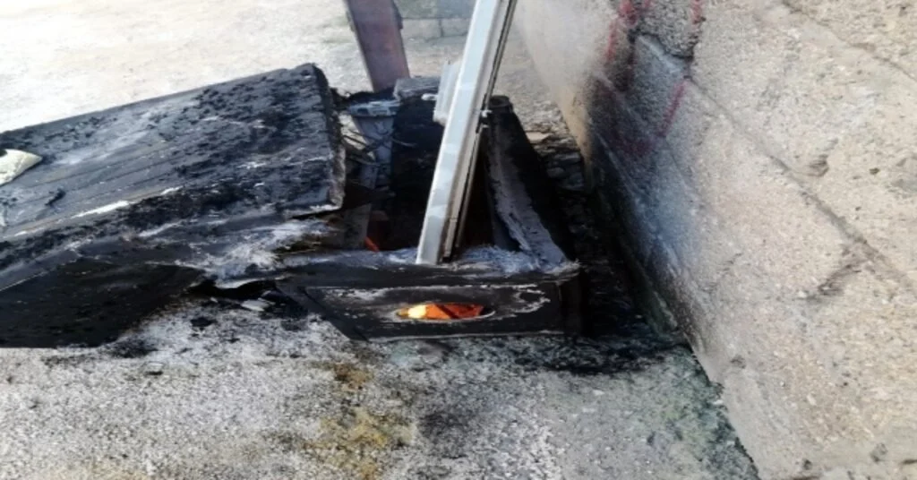 Mardinde Dijital Elektrik Sayacı Panoları Kundaklandı