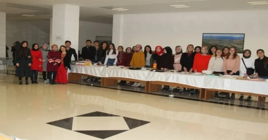 Matematik Ve Fen Bilimleri Bölümü Öğrencilerinden Hayır Kermesi