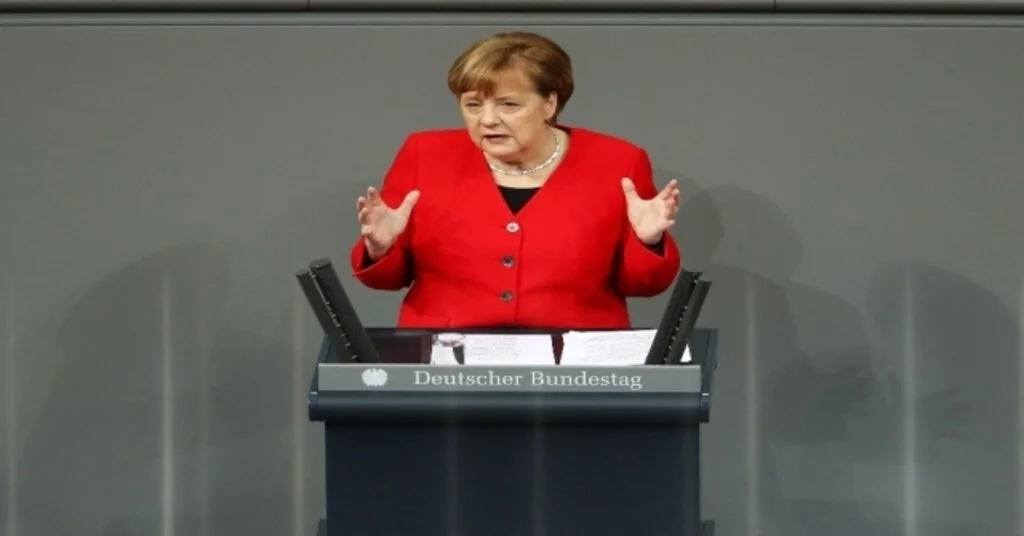 Merkelden Brexitin Ertelenmesine Destek